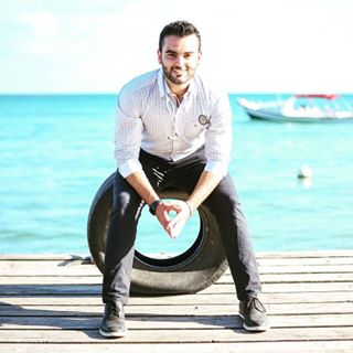 Kourosh Yazdani - Facebook Profile Picture of Kourosh Yazdani (@Kourosh221) on Facebook