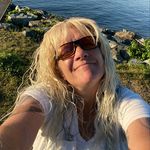 Profile Picture of Heidi Wullschleger Dean (@mamazzofhood) on Instagram