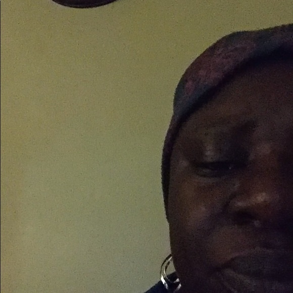 Profile Picture of Bashirat Shittu (@ola636) on Poshmark