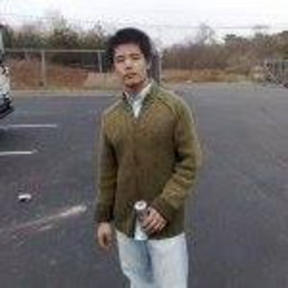 Profile Picture of James Lin (@jameslwq) on Poshmark