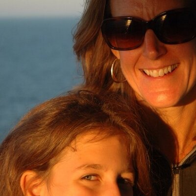 Profile Picture of Debra Lanzkowsky (@DebraLanz) on Twitter