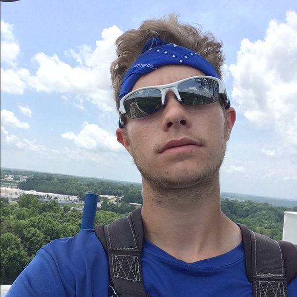 Andrew Crocker - Poshmark Profile Picture of Andrew Crocker (@andrew_crocker) on Poshmark