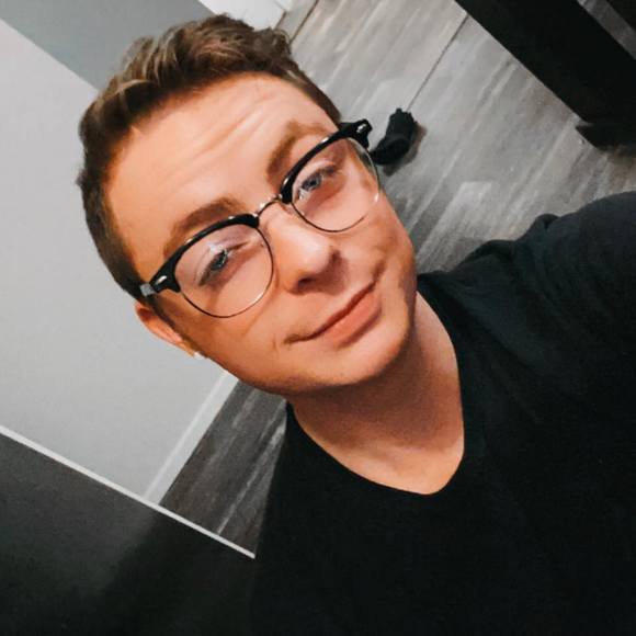 Profile Picture of Jake Aaron (@knightjakea) on Poshmark