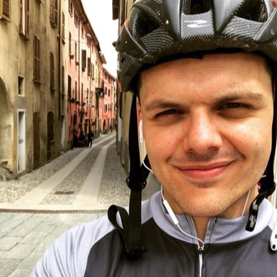 Profile Picture of Tom Glover (@TomDGlover) on Twitter