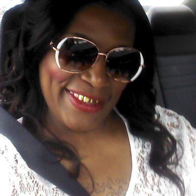 Profile Picture of Cassandra Cousins (@CassandraCousi2) on Twitter