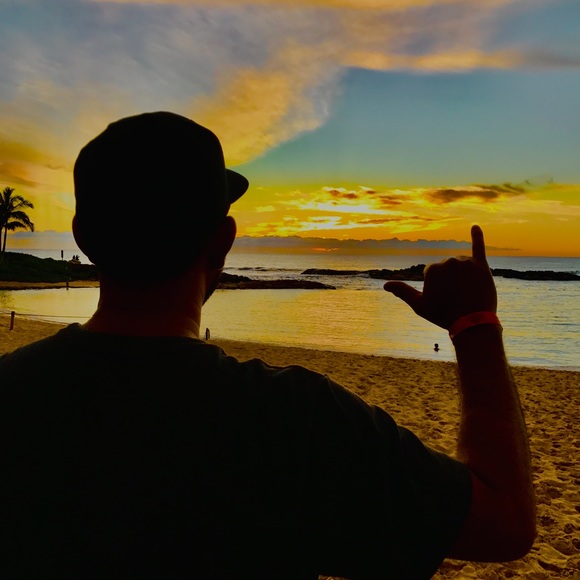 Profile Picture of Kyle Oshiro (@koshiro84) on Poshmark