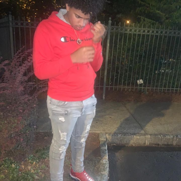 Profile Picture of Devin Calo (@sheluvvdevv) on Tiktok