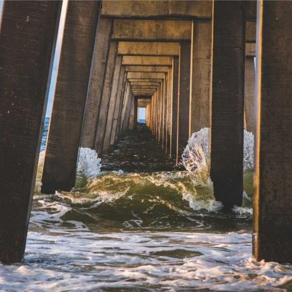 Profile Picture of Adam Finley (@alikelyf) on Poshmark