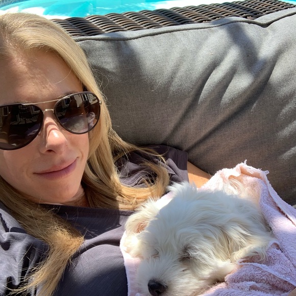 Profile Picture of Suzy Tweten (@sfine20) on Poshmark