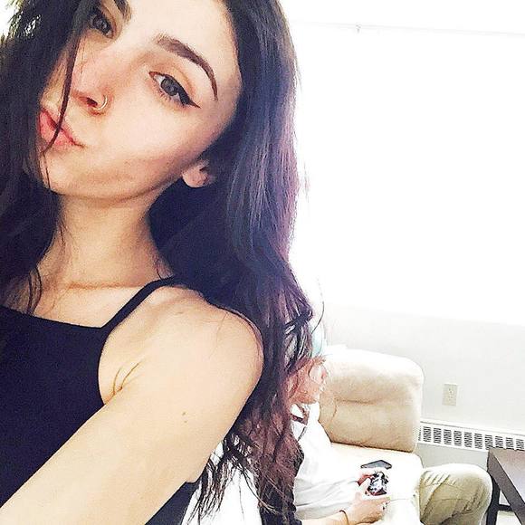 Profile Picture of Kenzie Pileggi (@kenziepileggi) on Poshmark