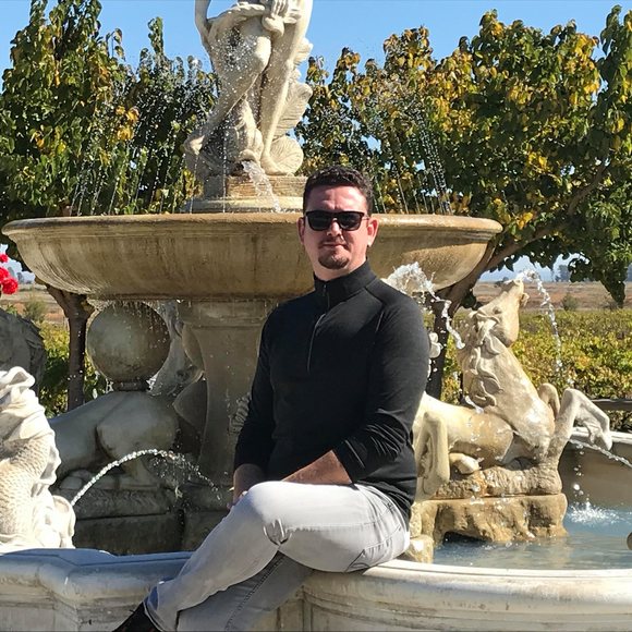 Profile Picture of Bahri Büyükyiğit (@bahribey) on Poshmark