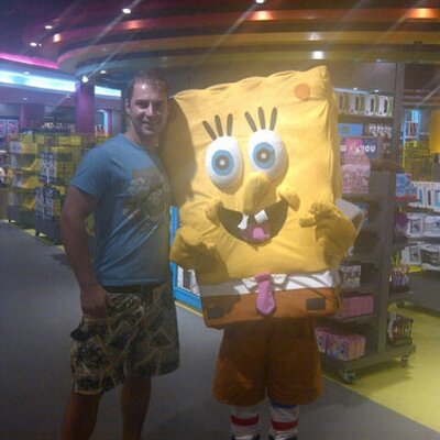 Profile Picture of Dean Mark Charter (@Deanmachine5000) on Twitter