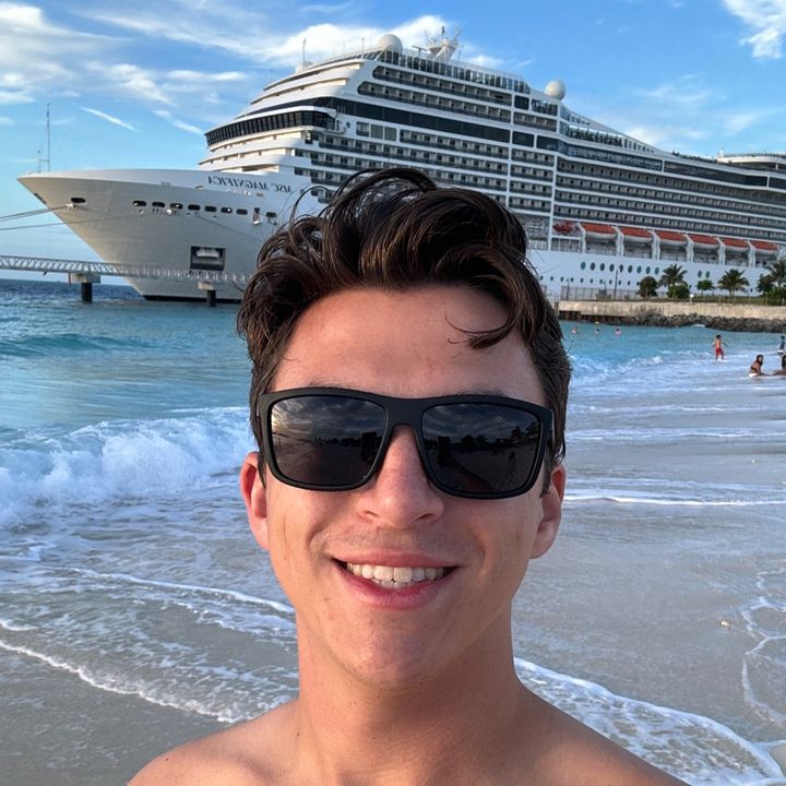 Profile Picture of Josh Cruises 🛳️🌊 (@joshcruises) on Tiktok