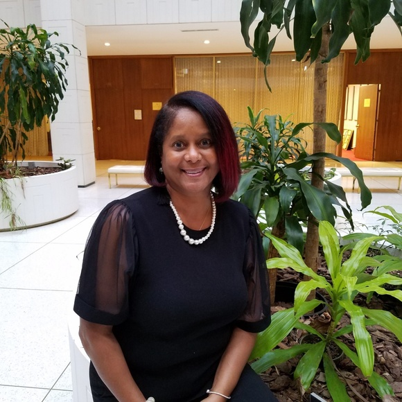 Profile Picture of Ann Raeford (@raefordranch59) on Poshmark