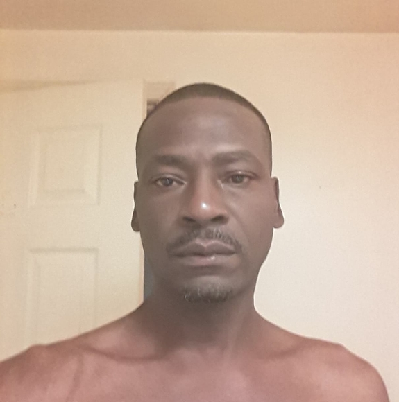 Profile Picture of Terry Jones (@tonyhudson7571) on Poshmark