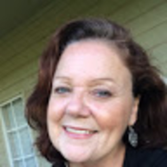 Profile Picture of Jamye Clough (@jamyeclough1959) on Poshmark