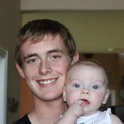 Profile Picture of Alejandro Hutcherson (@AlexHut300) on Twitter