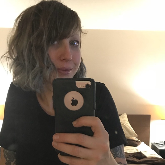 Profile Picture of Julia Pishko (@jpishko) on Poshmark