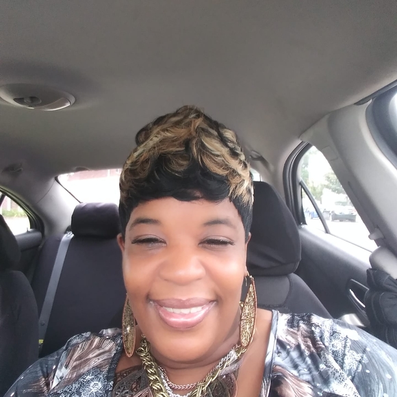 Profile Picture of Tammy Franklin (@tammydf32271) on Poshmark