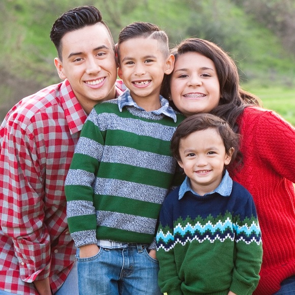 Julia Valenzuela - Poshmark Profile Picture of Julia Valenzuela (@jewels4u3) on Poshmark