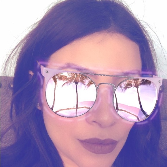 Profile Picture of Cindy Fonseca (@cindy_0126) on Poshmark