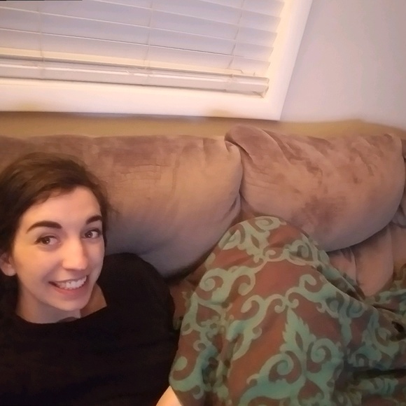 Profile Picture of Alissa Dambacher (@alissadambacher) on Poshmark