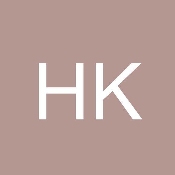 Profile Picture of Hyeon i Kim (@blueman23) on Poshmark