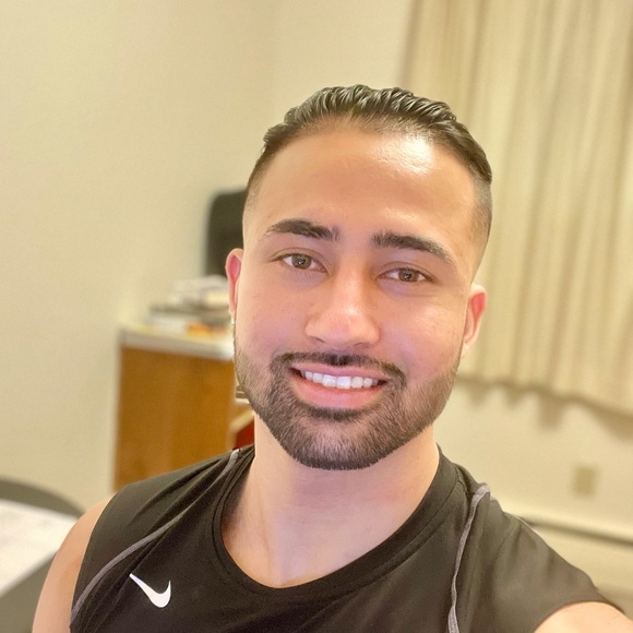 Profile Picture of Muhammad Khan (@mohwayhii) on Poshmark