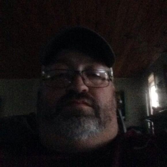 Profile Picture of Tom Stevenson (@tomstevenson819) on Poshmark