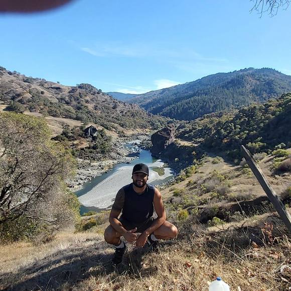 Profile Picture of Lautaro Lanzoni (@lautarolanzoni) on Poshmark