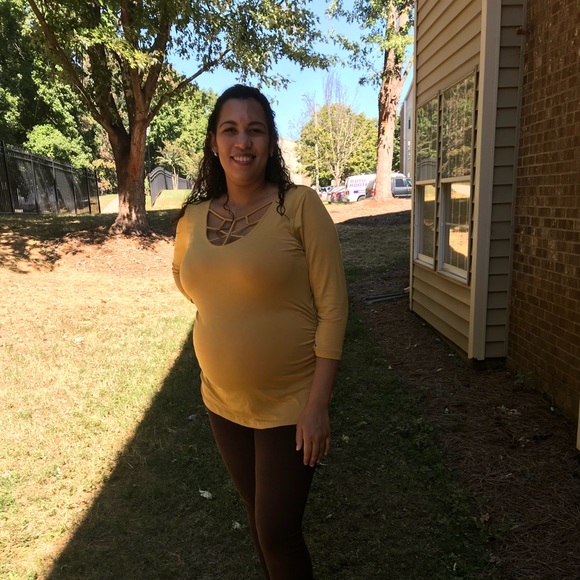 Profile Picture of Yamirca Ceballos (@angelalbert) on Poshmark