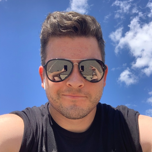 Profile Picture of Zach Gillespie (@superfan463) on Poshmark