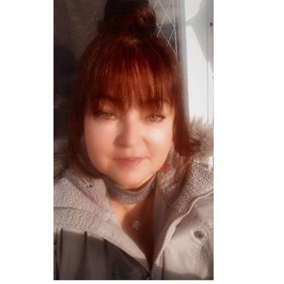 Profile Picture of Annette Mink (@annettemink) on Poshmark