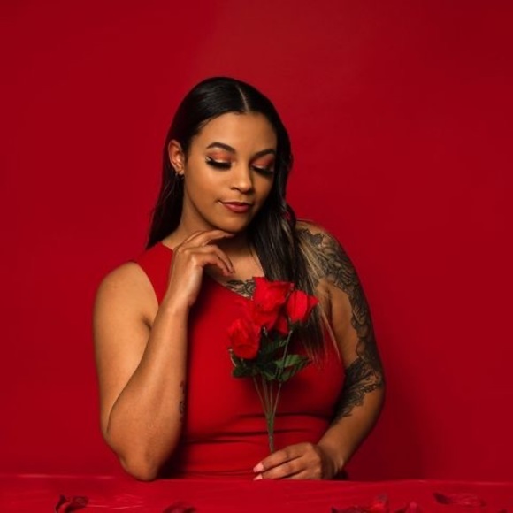 Profile Picture of Kala Allen (@caramelpheonix0) on Poshmark