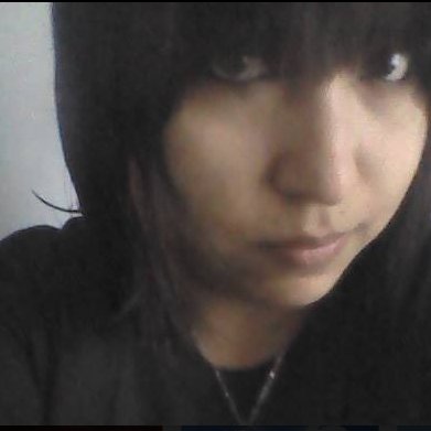 Profile Picture of Elizabeth Velasquez (@vavinenter) on Twitter