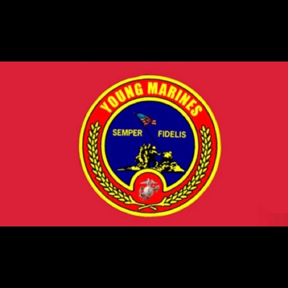 Profile Picture of Alex Armagost (@alex_armagost) on Poshmark