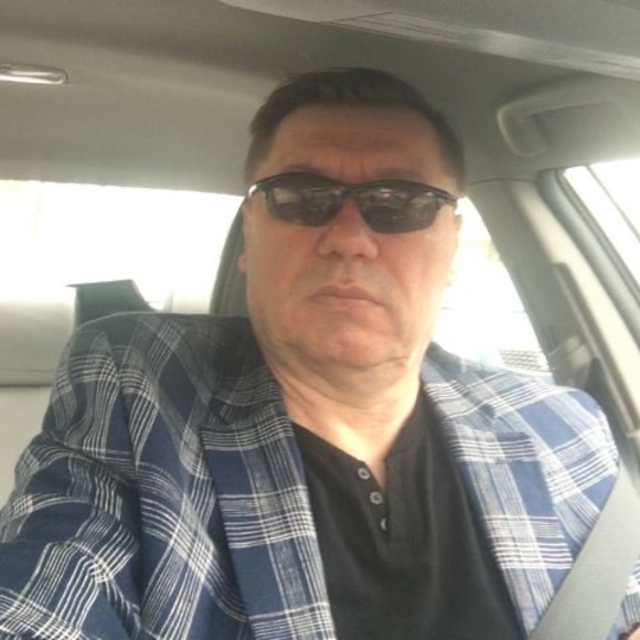 Profile Picture of Czeslaw-chester Sarna (@c_sarna) on Poshmark