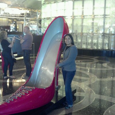 Profile Picture of Claudia castor (@claudia5812) on Twitter