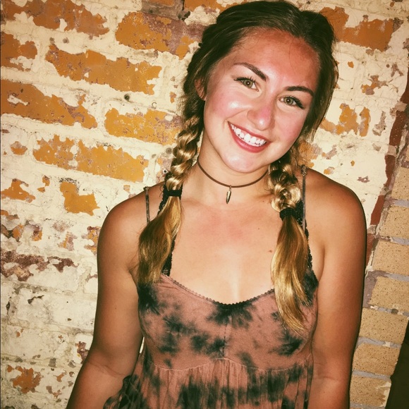 Profile Picture of Jordan Sapier (@jsap9) on Poshmark