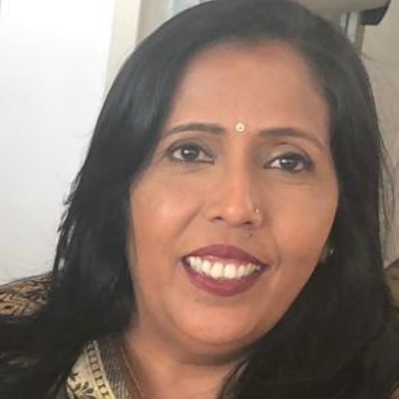 Profile Picture of Raxa Patel (@raxa31) on Poshmark