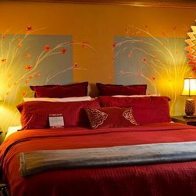 Profile Picture of Chad Briley (@downtownhotel1) on Twitter