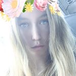 Profile Picture of Liza Neal (@liza__sings) on Instagram