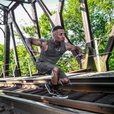 Profile Picture of Jonathan Lewis (@jlewgruvz) on Twitter
