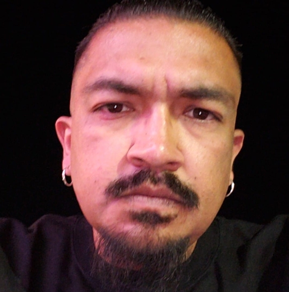 Profile Picture of Franky Bautista (@lukycalikid13) on Poshmark