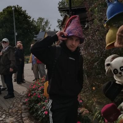 Profile Picture of Konrad Saganek (@konrad27259639) on Twitter
