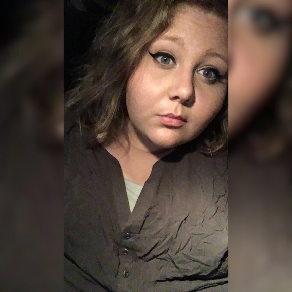 Profile Picture of Ayron Smith (@ayronsmith) on Poshmark