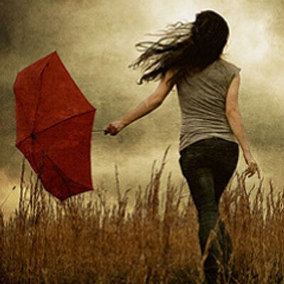 Profile Picture of Maya (@Me_MayaPillai) on Twitter