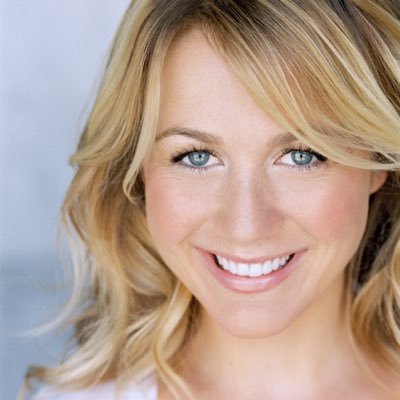 Profile Picture of Julia Lehman (@emmalittlelehma) on Twitter