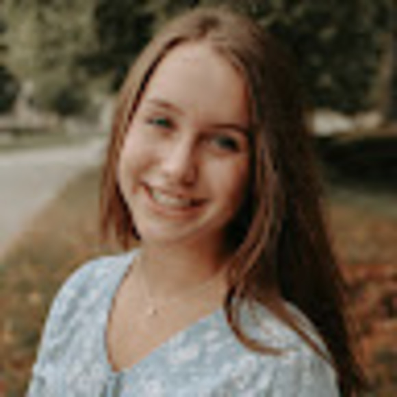 Margaret Michaletz - Poshmark Profile Picture of Margaret Michaletz (@margaretmichale) on Poshmark