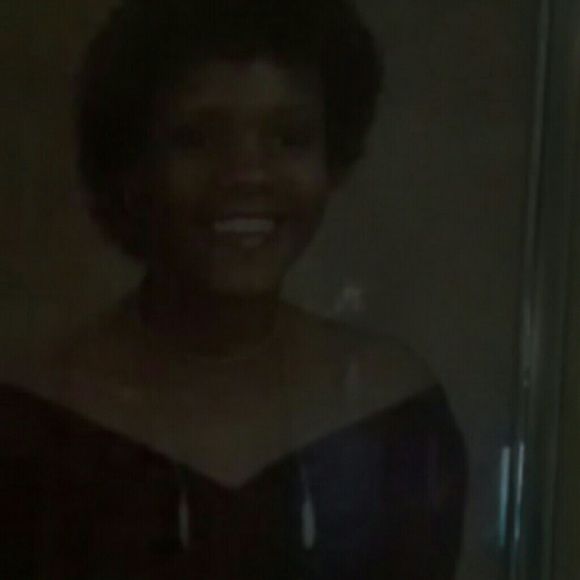 Carol Bowdry - Poshmark Profile Picture of Carol Bowdry (@bumperett666) on Poshmark